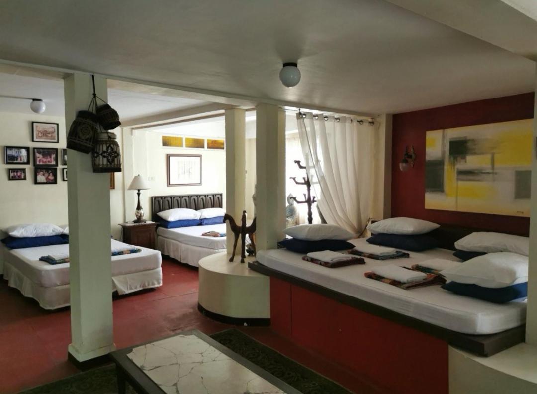 Casa Conchita Bed & Breakfast Taal Exterior foto