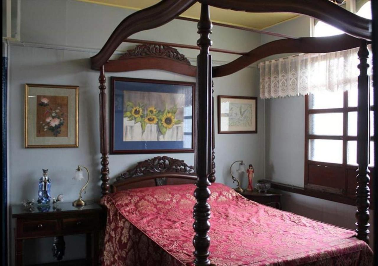 Casa Conchita Bed & Breakfast Taal Exterior foto